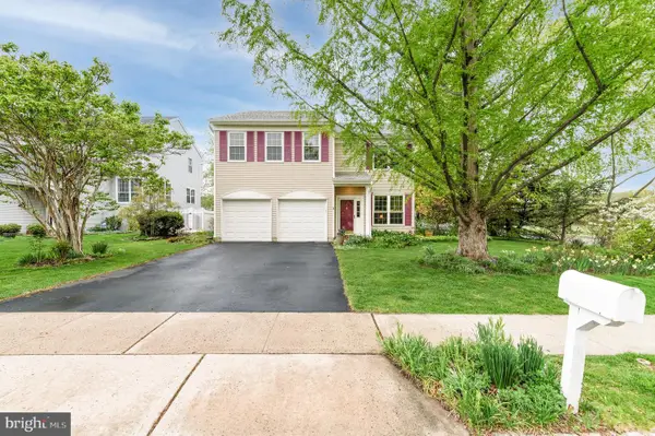 2 Fanning Way, PENNINGTON, NJ 08534