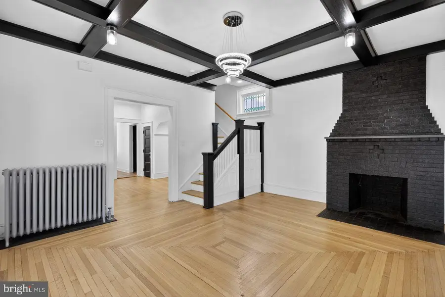 302 Bellevue Ave, Trenton, NJ 08618 - #3