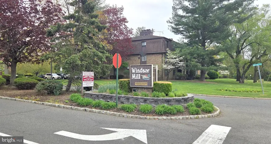 522 Woodmill Dr, East Windsor, NJ 08512 - #2