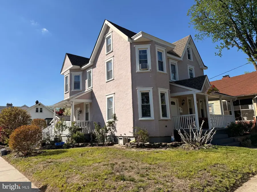 121 W Park Ave, Hamilton, NJ 08610 - #2