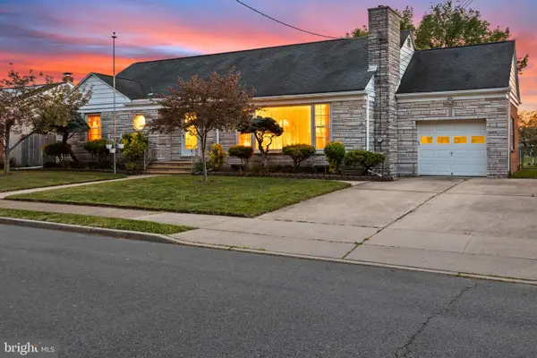 13 Coral Dr, HAMILTON, NJ 08619