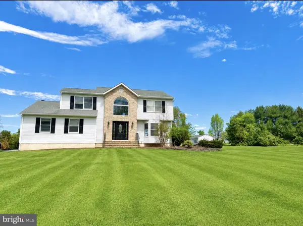 2 Carney Way, HAMILTON, NJ 08620