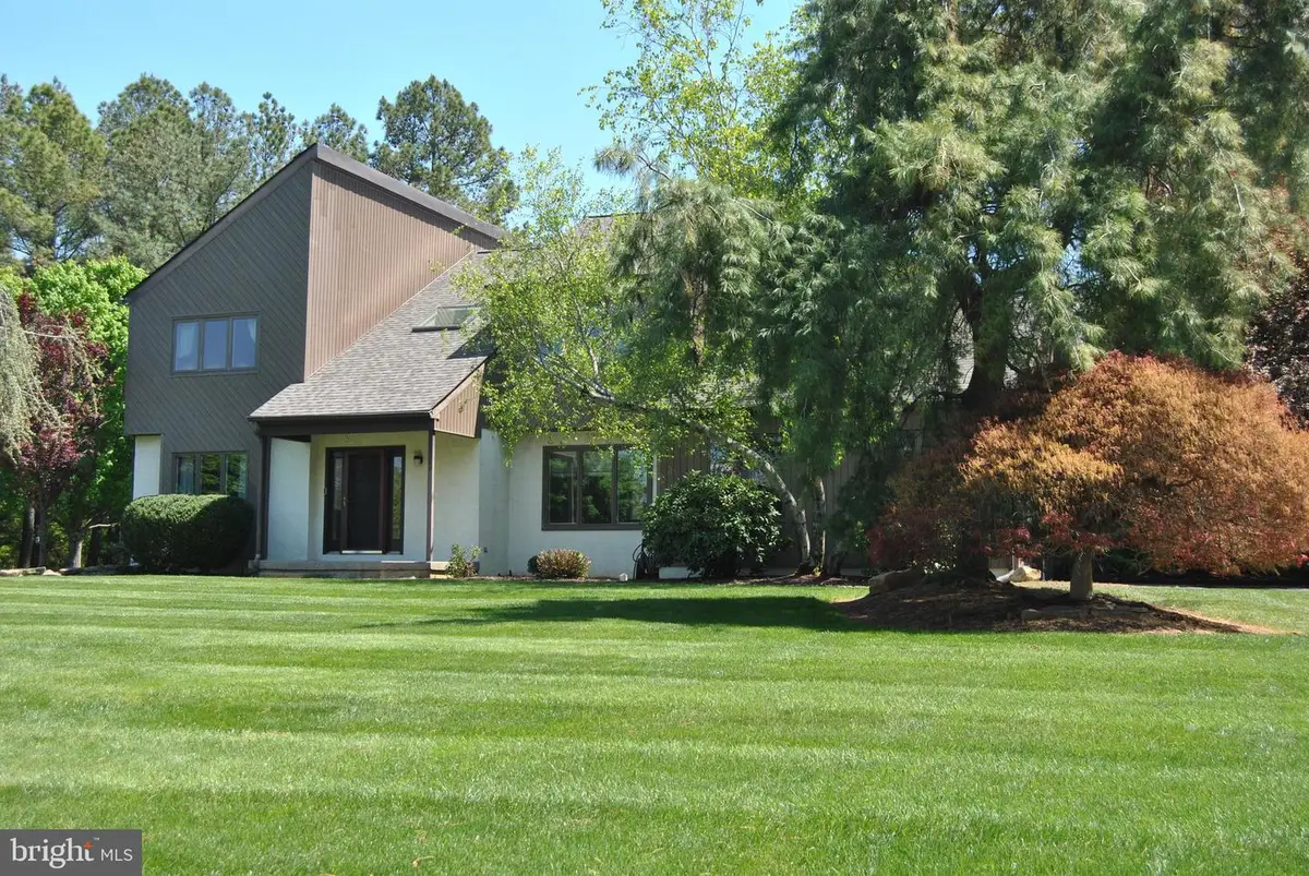 7 Sheridan Dr, West Windsor, NJ 08550 - #1