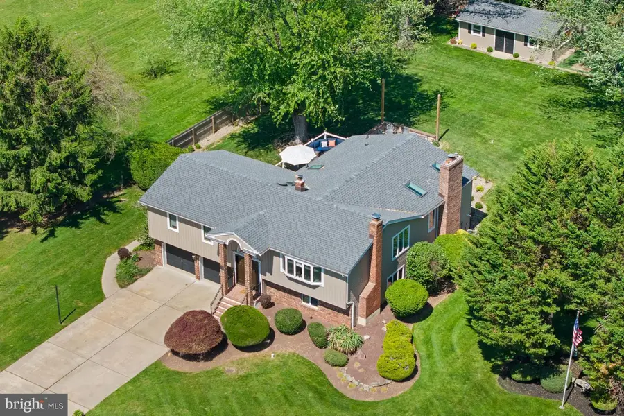 33 E Acres Dr, Hamilton, NJ 08620 - #2