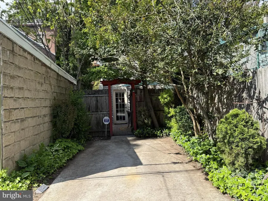 250 Jackson St, Trenton, NJ 08611 - #3
