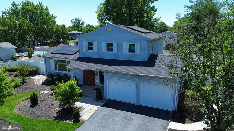 9 Wolfpack Rd, Hamilton, NJ 08619 - #2