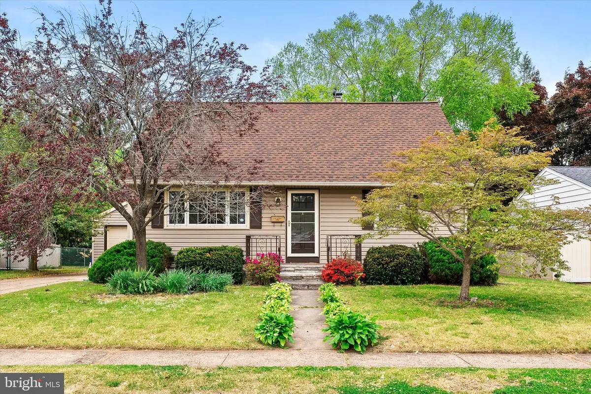 9 Alton Rd, Hamilton, NJ 08619 - #1