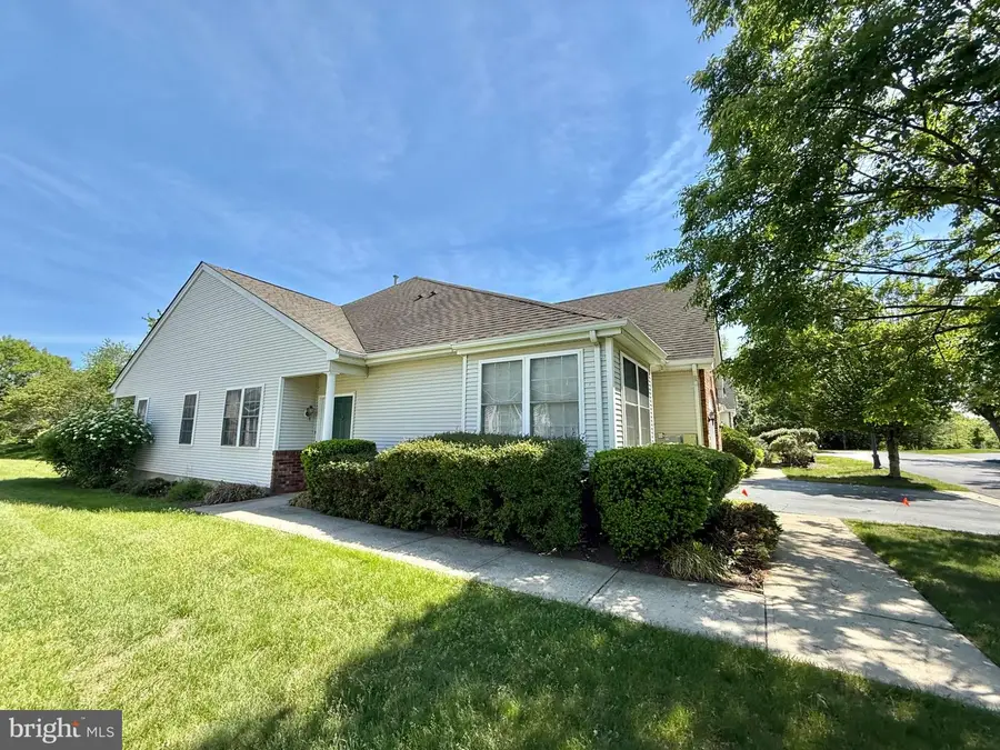 73 Meadowlark Dr, Hamilton, NJ 08690 - #2