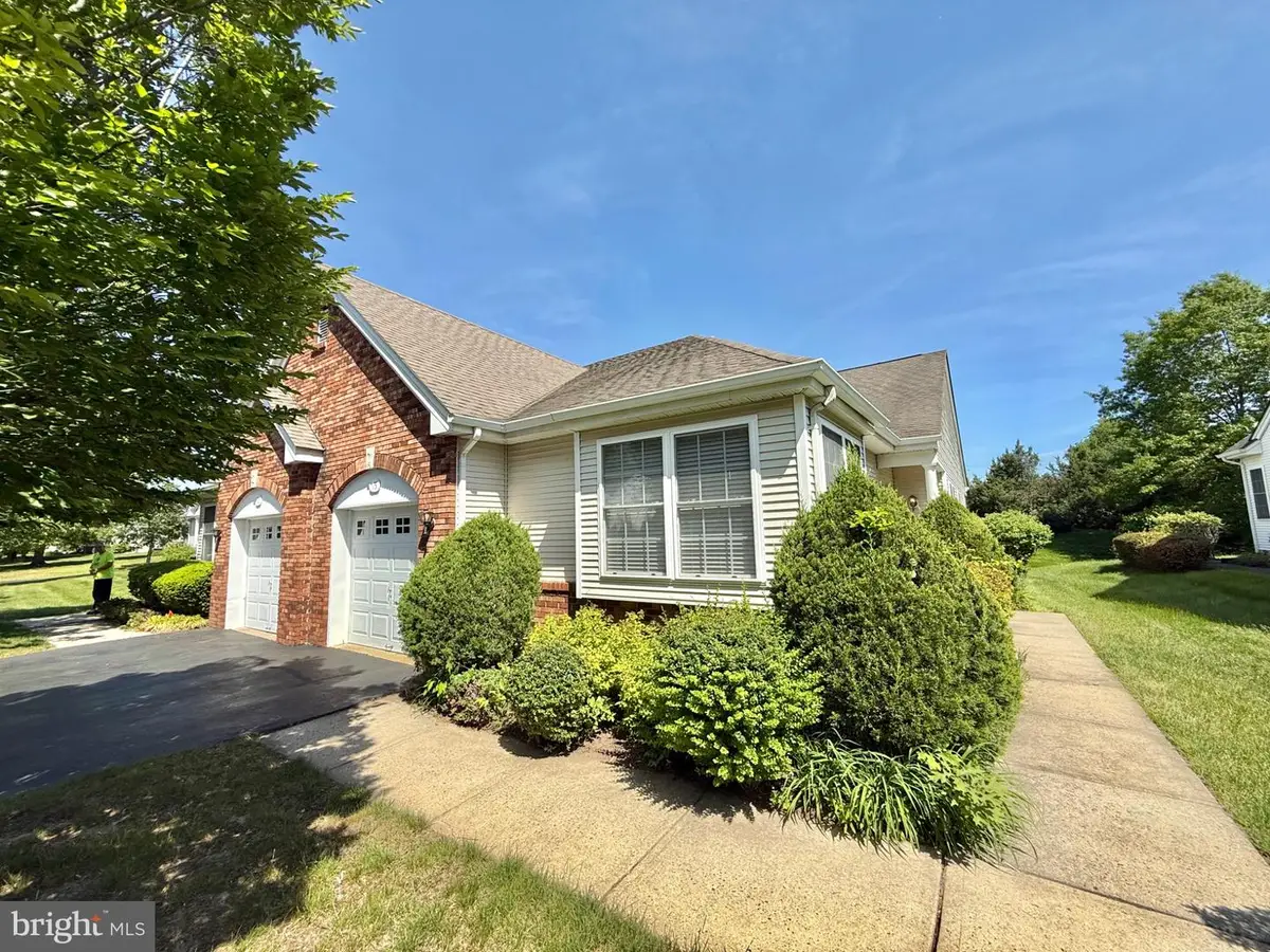 75 Meadowlark Dr, Hamilton, NJ 08690 - #1