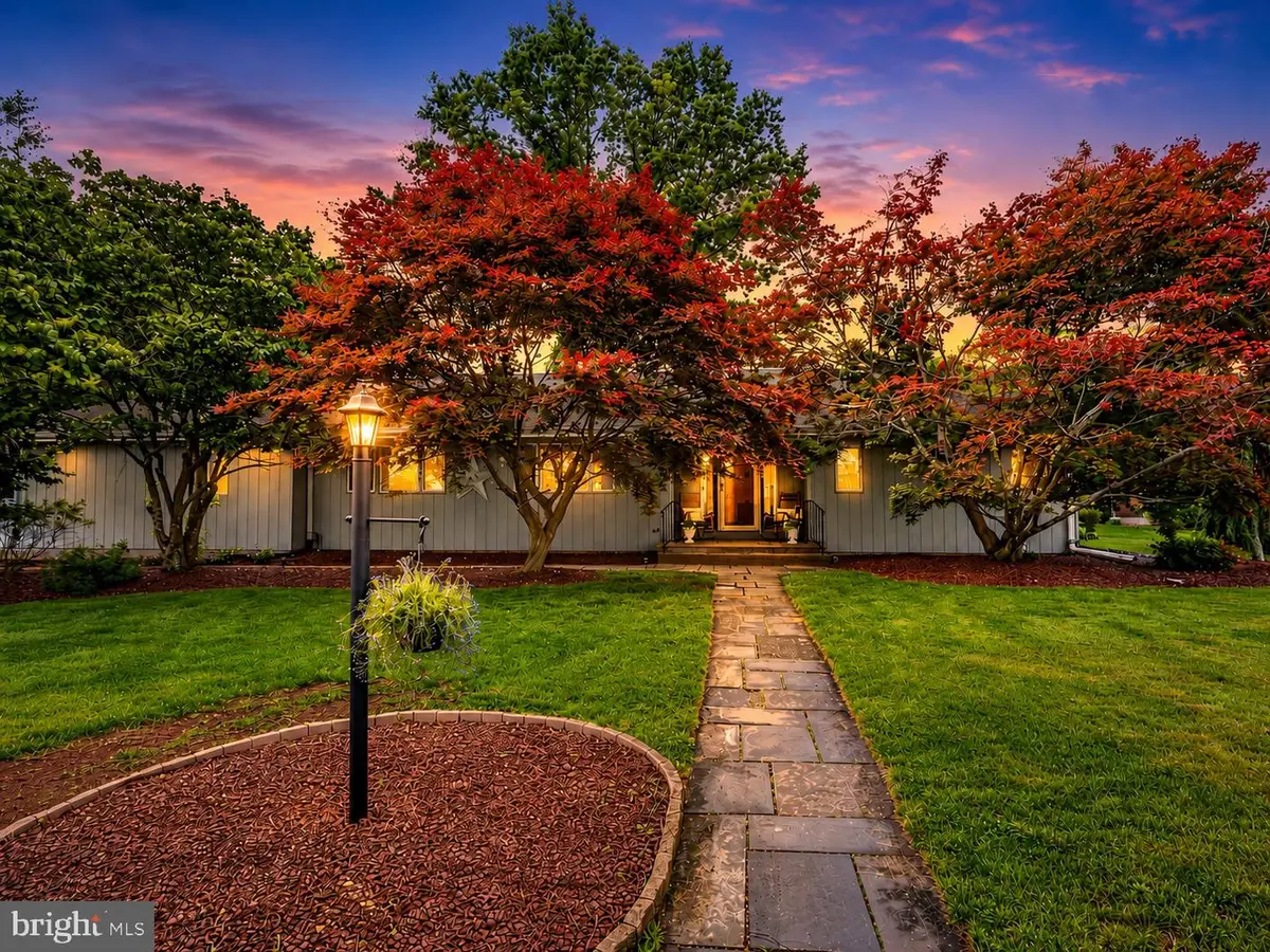 17 Azalea Way, Hamilton, NJ 08690 - #1