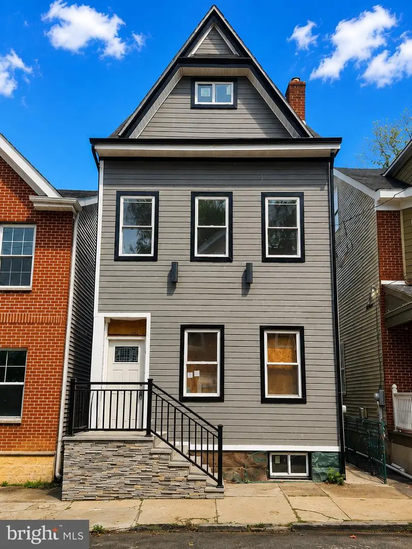 202 Passaic St, Trenton, NJ 08618 - #1