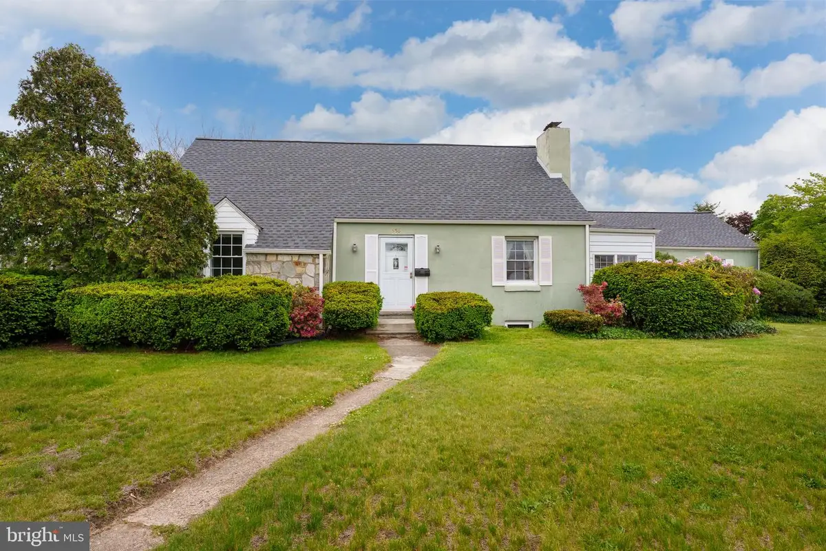 953 Klockner Rd, Hamilton, NJ 08619 - #1