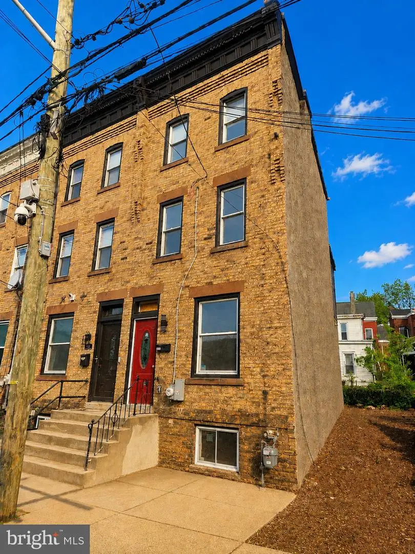 498 Hanover St, Trenton, NJ 08618 - #2