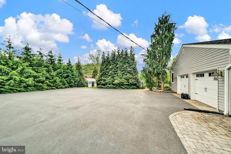 223 Lambertville Hopewell Rd, Hopewell, NJ 08525 - #3