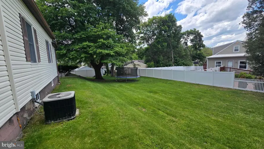 29 Mabel St, Trenton, NJ 08638 - #2
