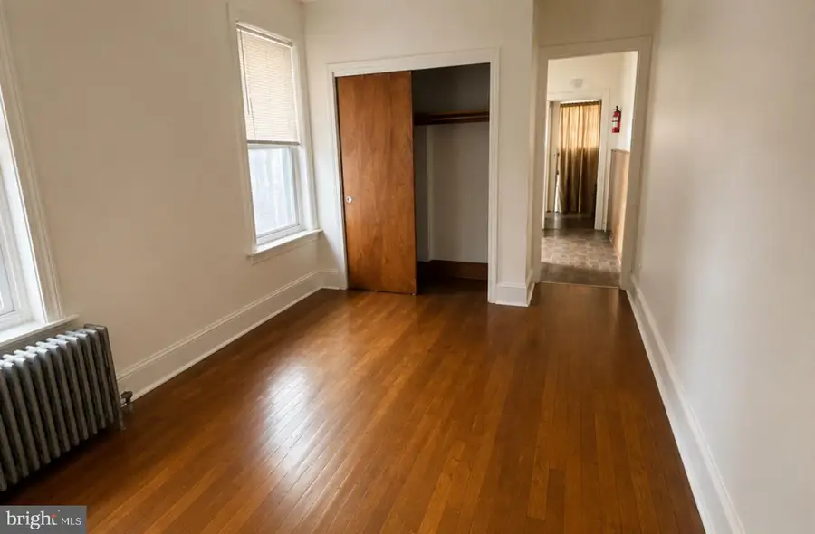 27 Kent St, Trenton, NJ 08611 - #3