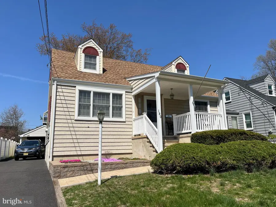 180 Elmore Ave, Hamilton, NJ 08619 - #2