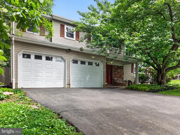 18 Randi Way, TITUSVILLE, NJ 08560