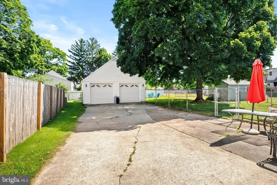 8 Benson Ln, Hamilton, NJ 08610 - #3