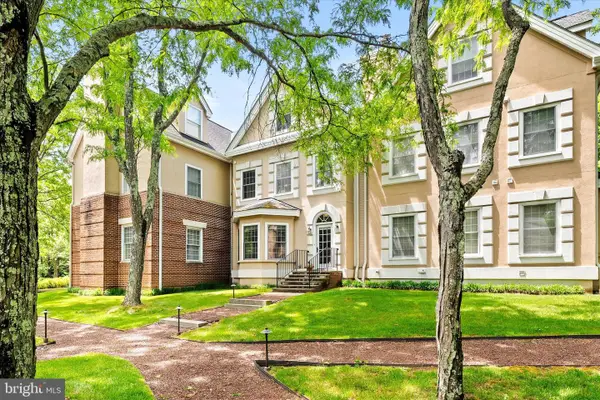 12 Governors Ln, PRINCETON, NJ 08540