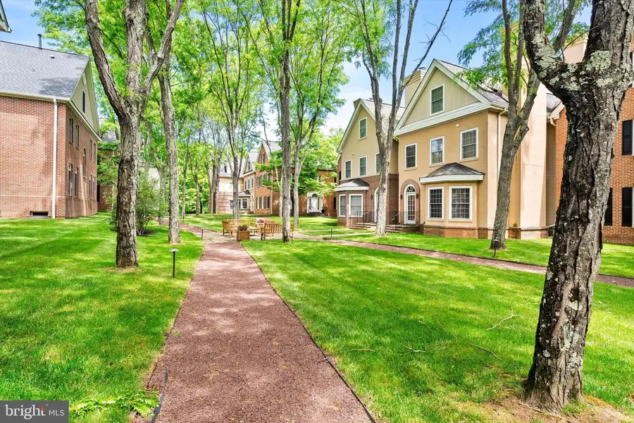 12 Governors Ln, Princeton, NJ 08540 - #3