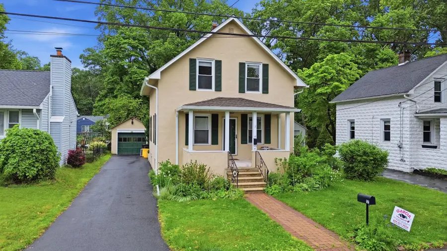 17 Berrien Ave, Princeton Junction, NJ 08550 - #2