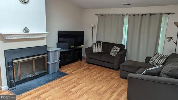 35 Kite Ct, LAWRENCEVILLE, NJ 08648