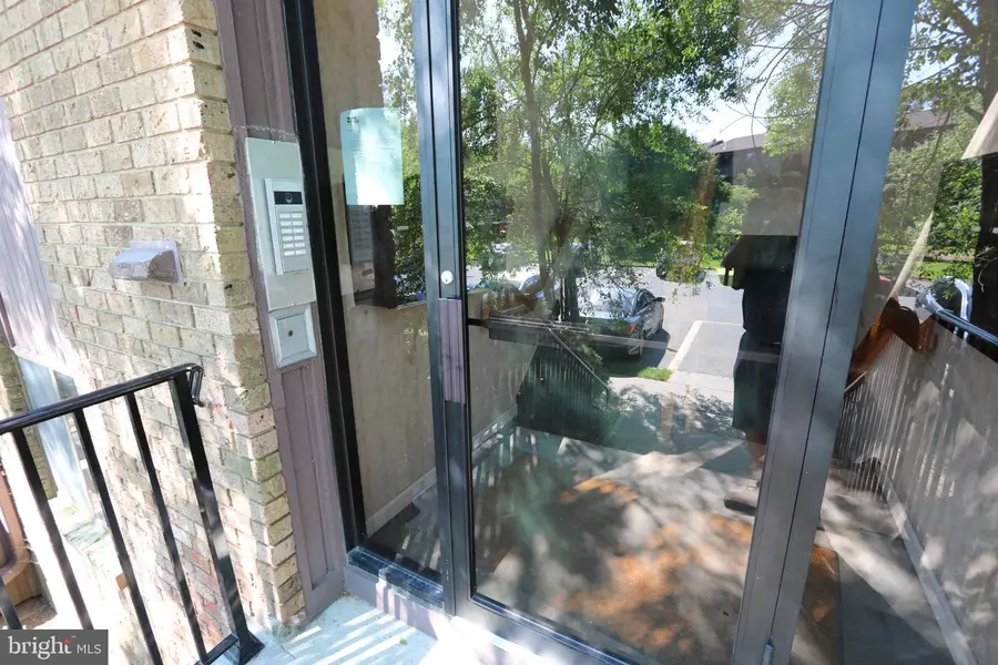 121 Wood Mill Rd, East Windsor, NJ 08512 - #3