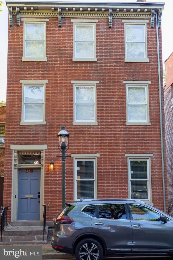 231 Jackson St, Trenton, NJ 08611 - #1