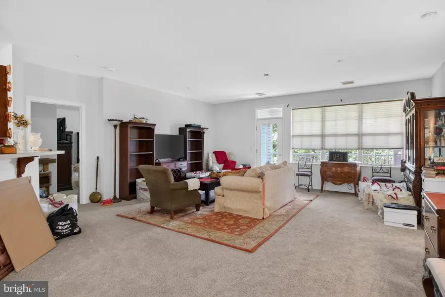 526 Timberlake Dr, Ewing, NJ 08618 - #3