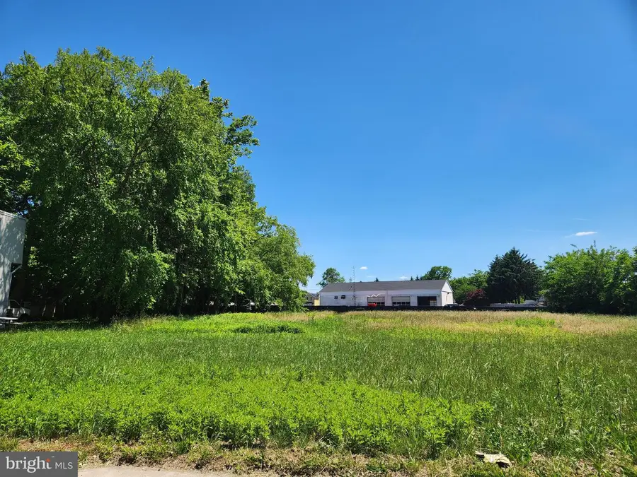 75 Central Ave, Hamilton, NJ 08610 - #2