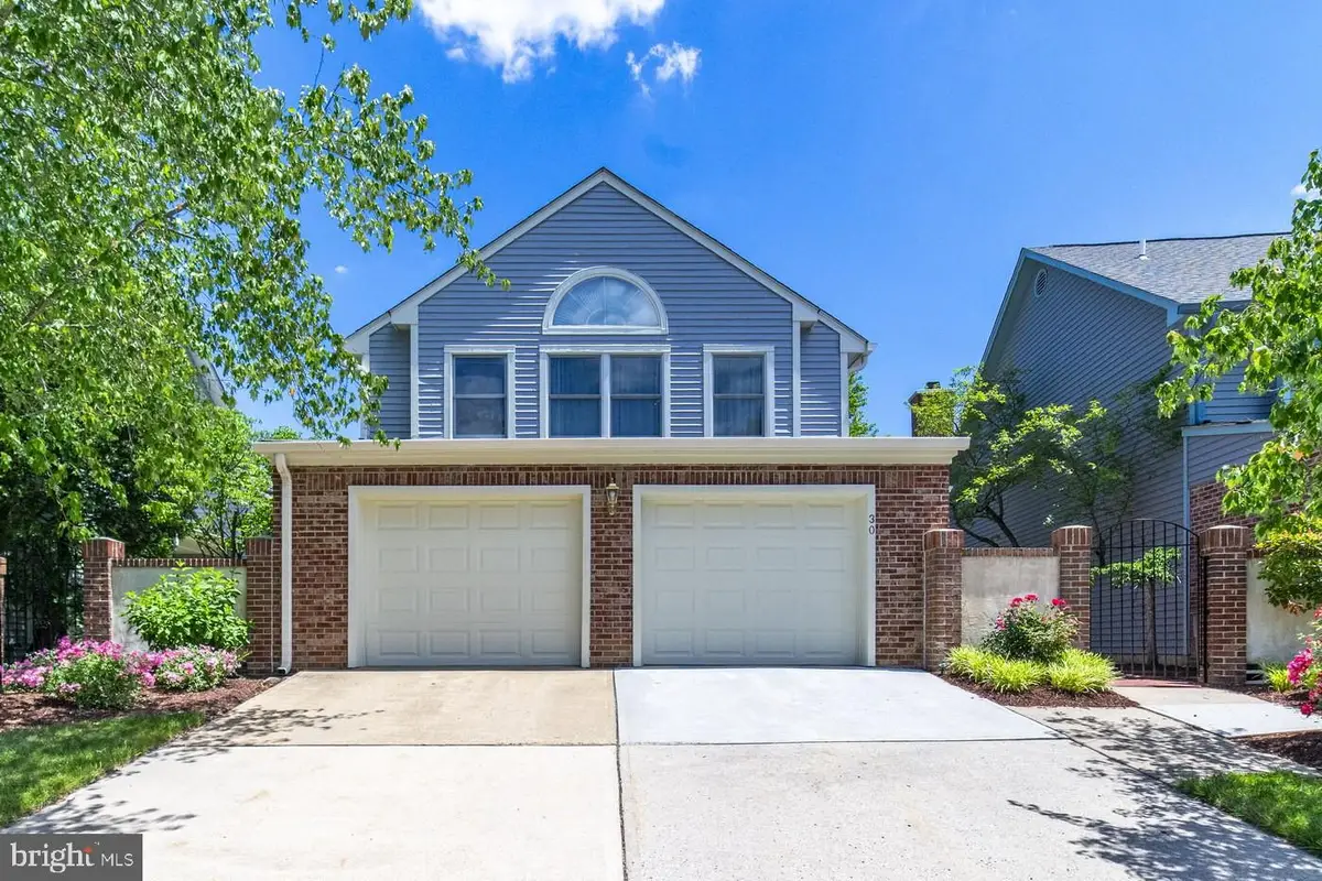 30 Stonebridge La, Princeton, NJ 08540 - #1