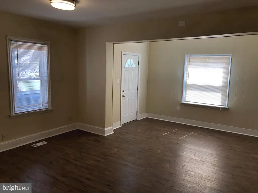 189 Mercer St, Trenton, NJ 08690 - #2