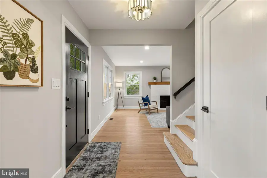 132 W Welling Ave, Pennington, NJ 08534 - #3