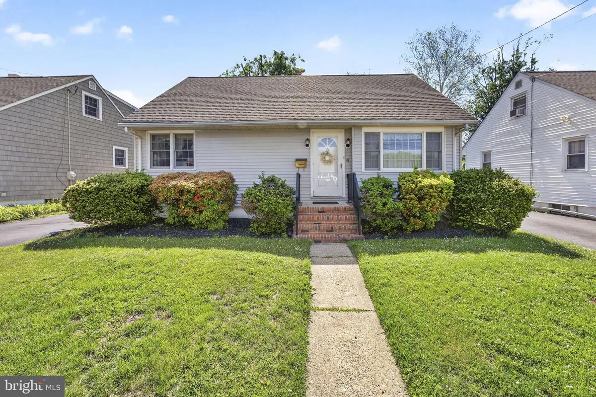 4 Gregory Dr, Hamilton, NJ 08690 - #1