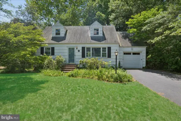 171 One Mile Rd, CRANBURY, NJ 08512