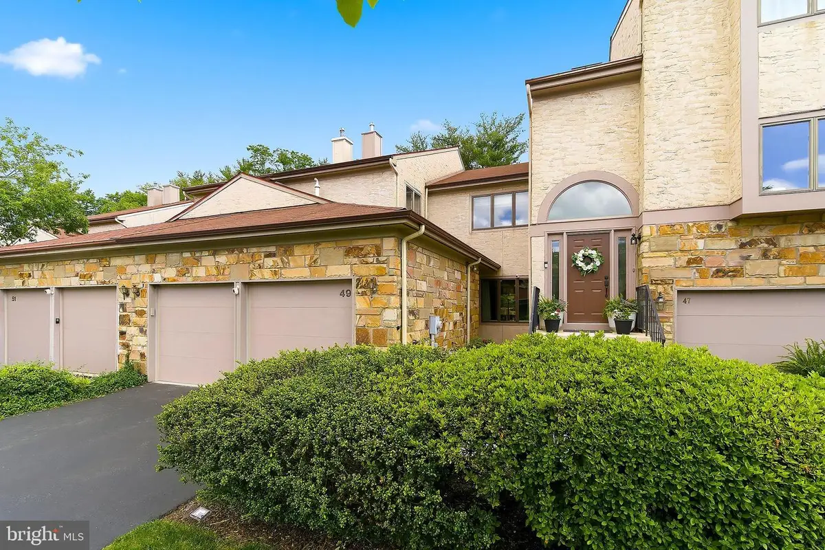 49 Woodmont Dr, Lawrenceville, NJ 08648 - #1