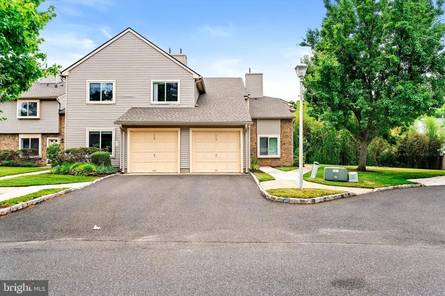 114 Teal Ct, East Windsor, NJ 08520 - #2