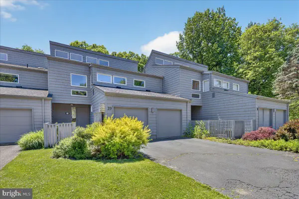 29 Old Orchard Ln, PRINCETON, NJ 08540