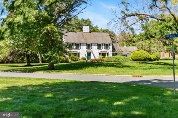 25 Arvida Dr, PENNINGTON, NJ 08534