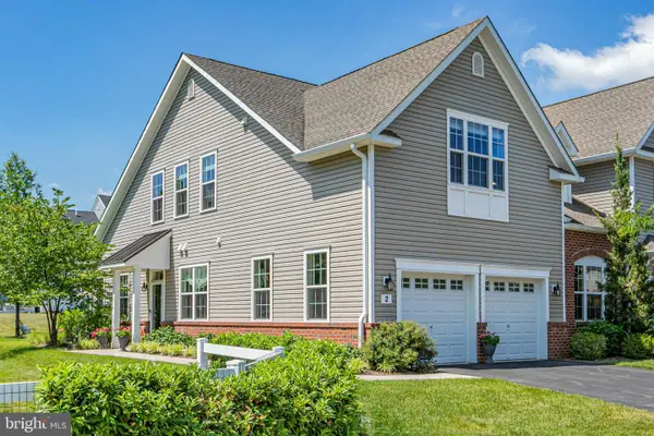 2 Tucker Way, PENNINGTON, NJ 08534