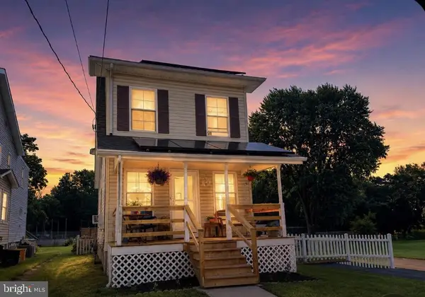 28 Bentley Ave, HAMILTON, NJ 08619