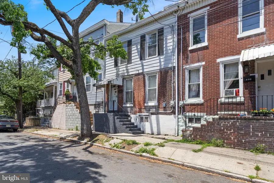 662 Pennsylvania Ave, Trenton, NJ 08638 - #3