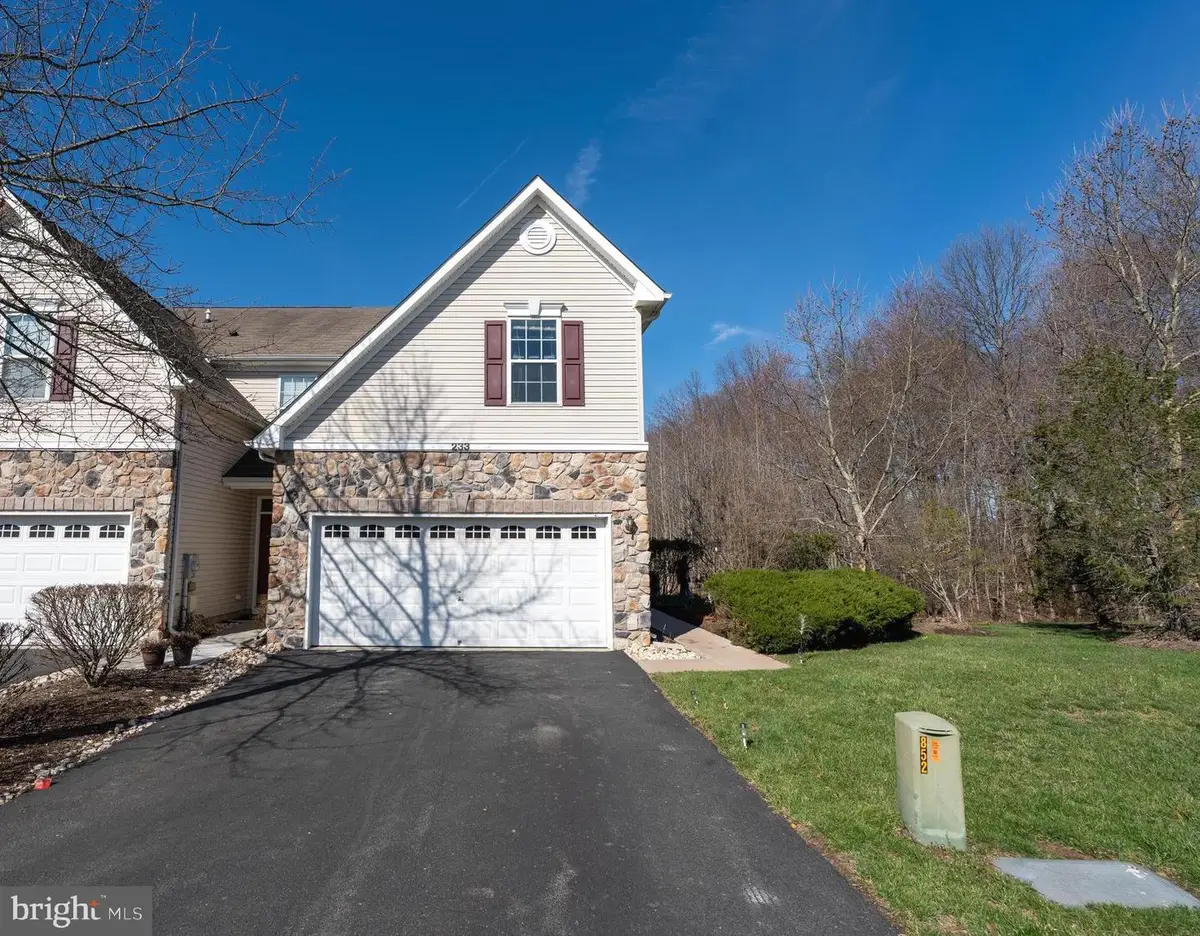 233 Concord Pl, Pennington, NJ 08534 - #1