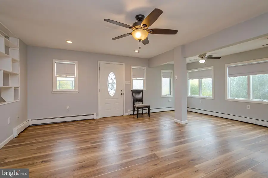265 Lafayette Ave, Hamilton, NJ 08610 - #3