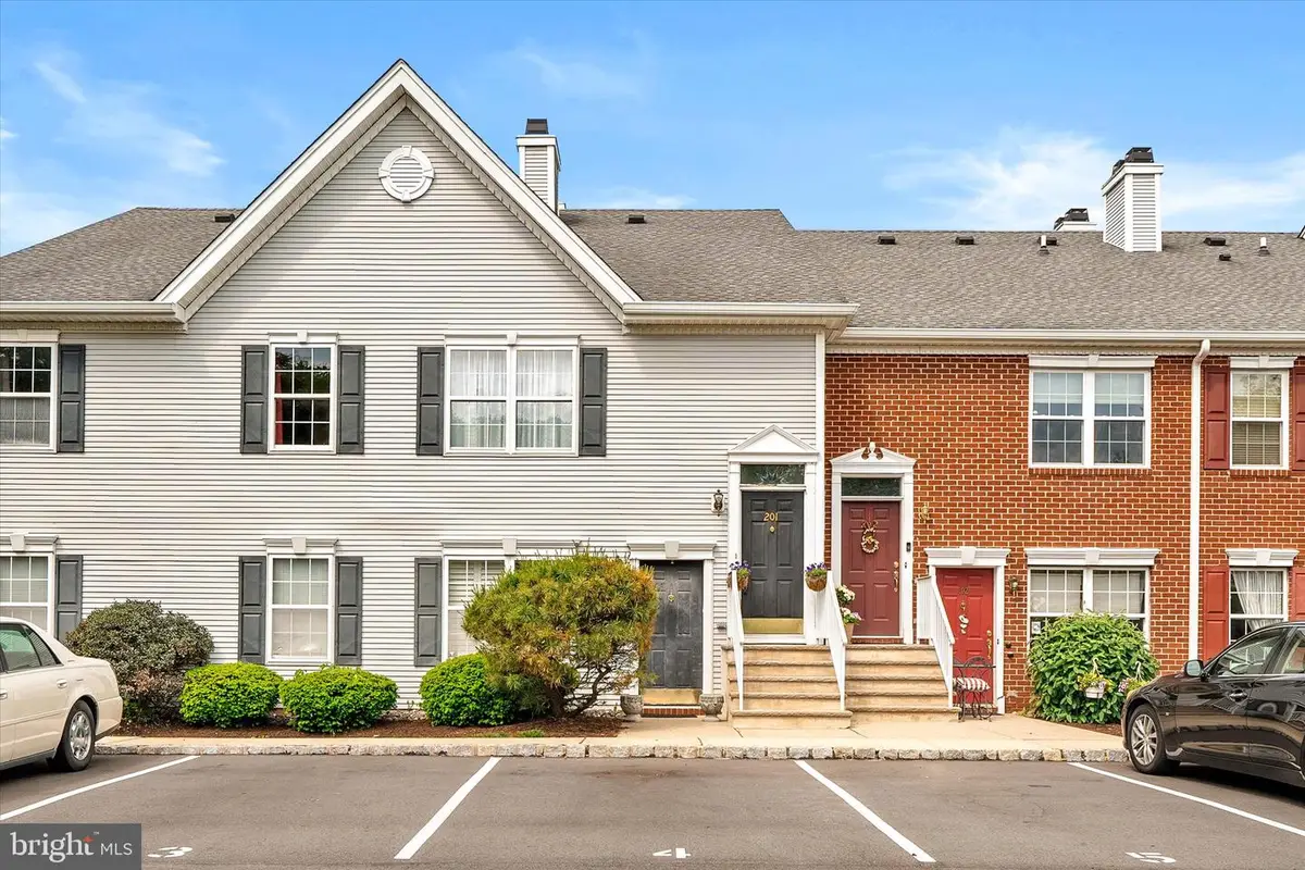 201 Moore Ct, Pennington, NJ 08534 - #1