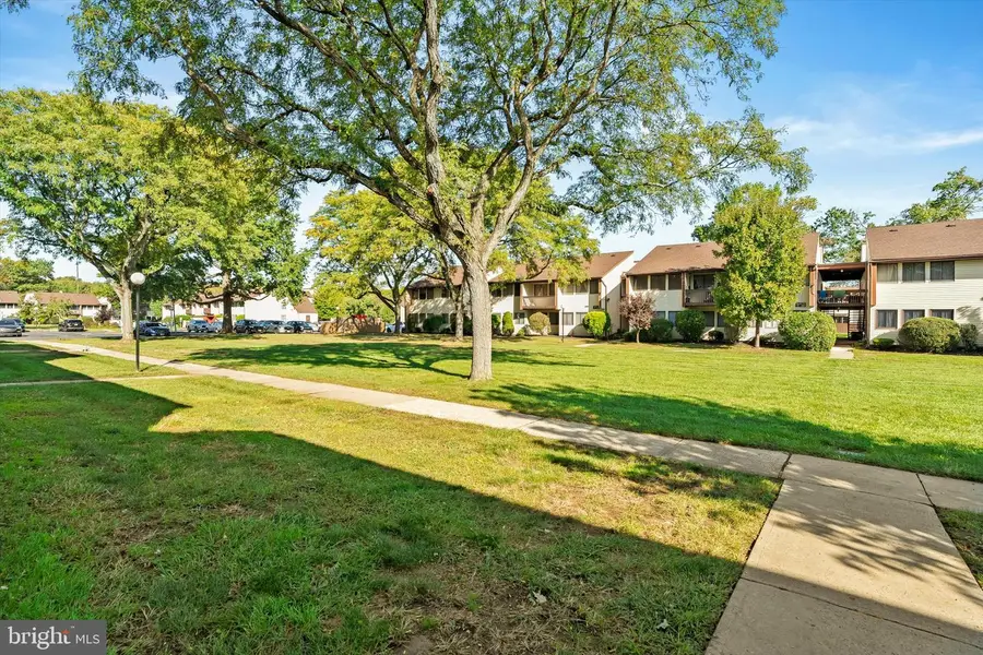 J4 Avon Dr, East Windsor, NJ 08520 - #3