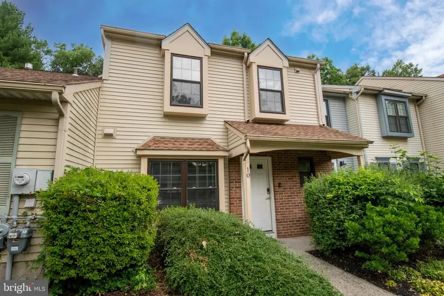 10 Devon Ct, Robbinsville, NJ 08691 - #2
