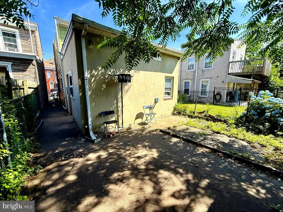 111 Mott St, Trenton, NJ 08611 - #3