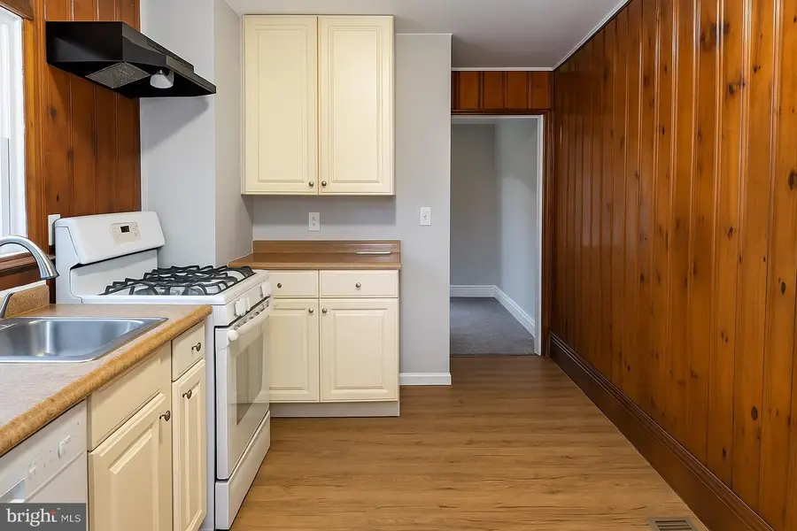 112 Old Rose Street, Trenton, NJ 08618 - #2